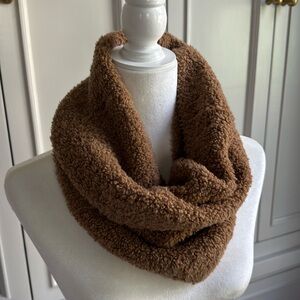NWOT Vince Snood Cashmere blend